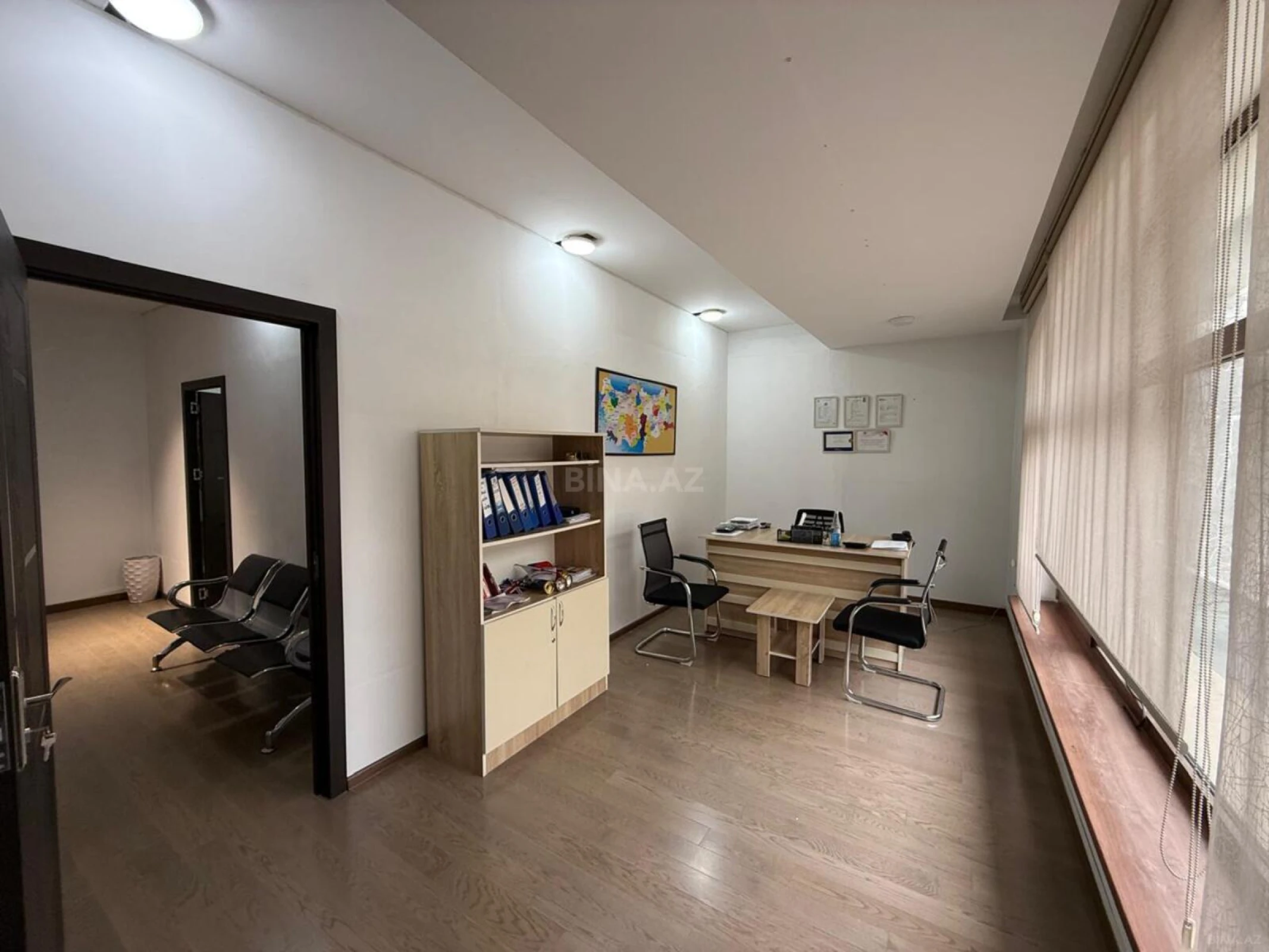 Kirayə verilir 7 otaqlı ofis 330 m²