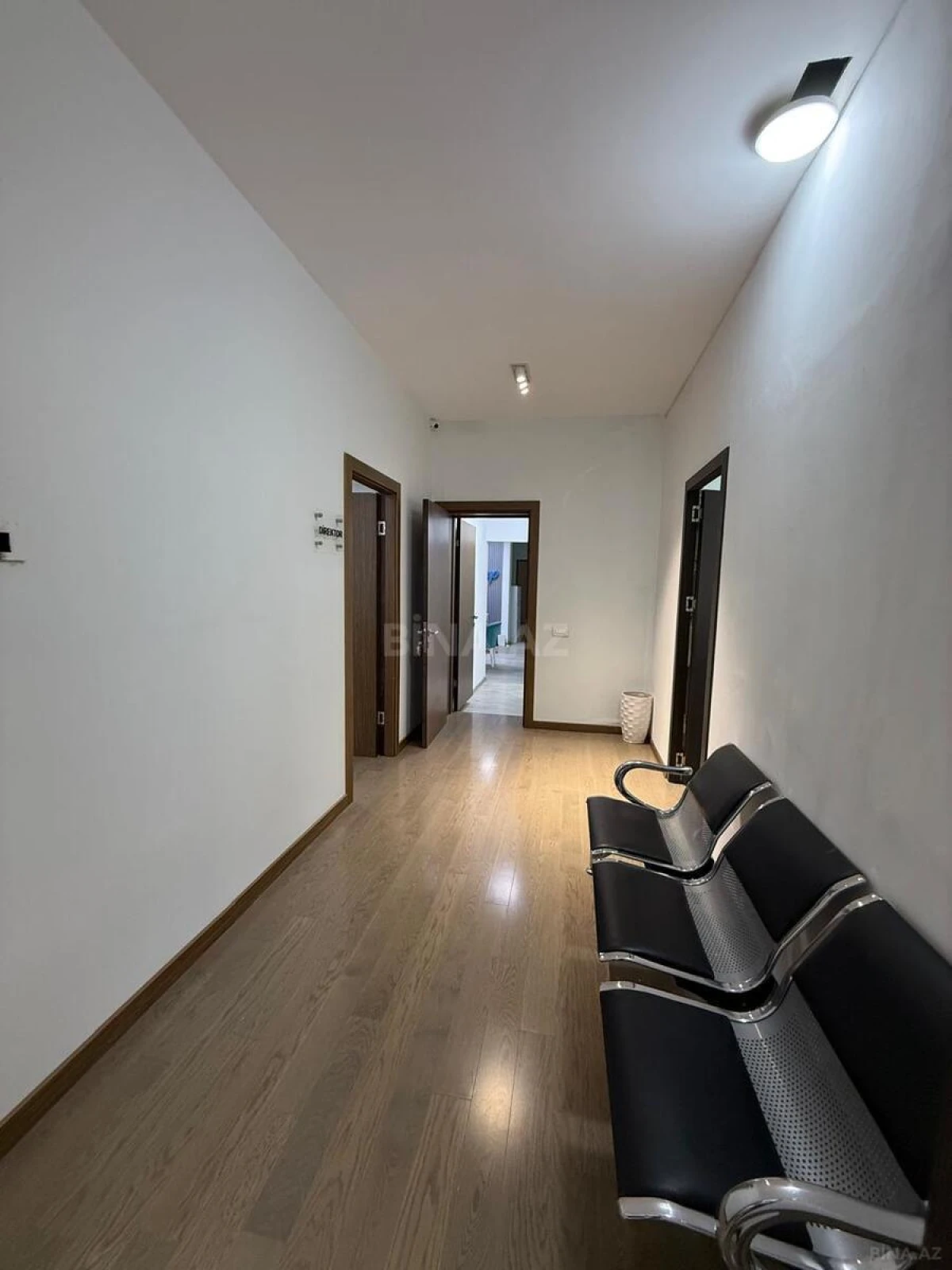 Kirayə verilir 7 otaqlı ofis 330 m²