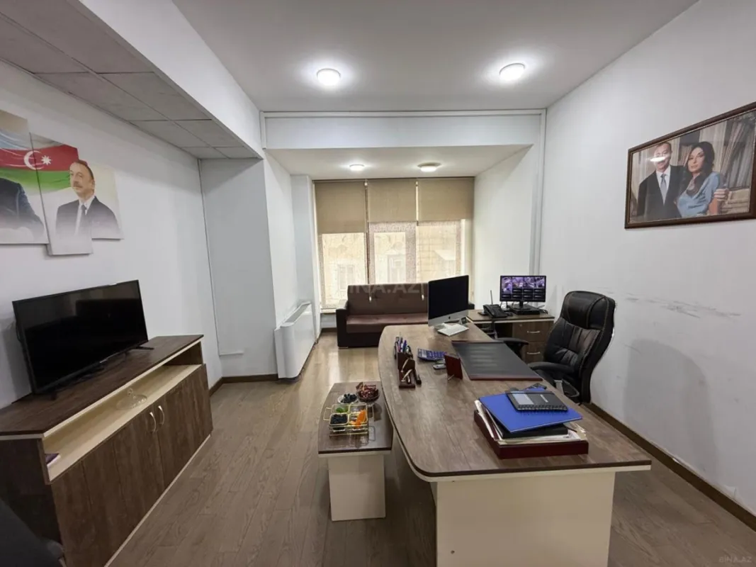 Kirayə verilir 7 otaqlı ofis 330 m²