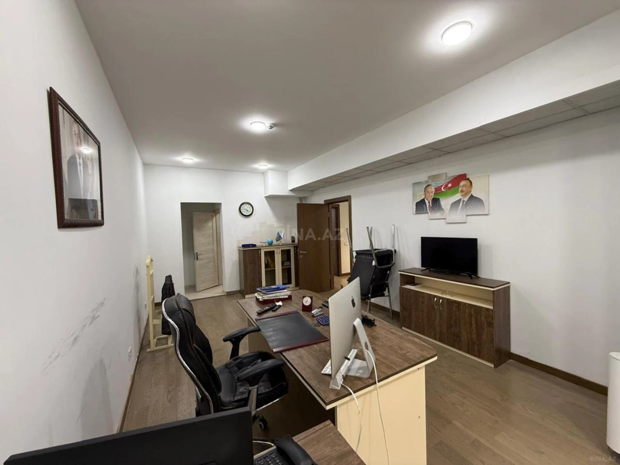 Kirayə verilir 7 otaqlı ofis 330 m²
