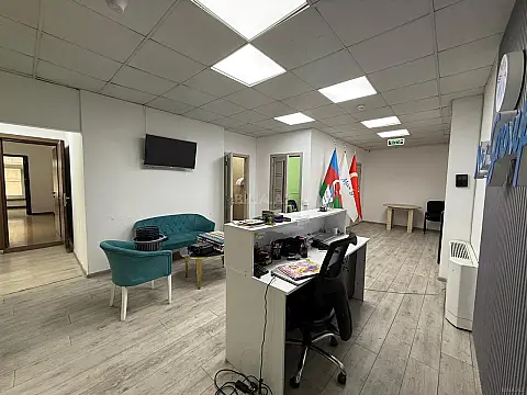 Kirayə verilir 7 otaqlı ofis 330 m² — Bakı, Nizami 7 otaq 330.00 m²