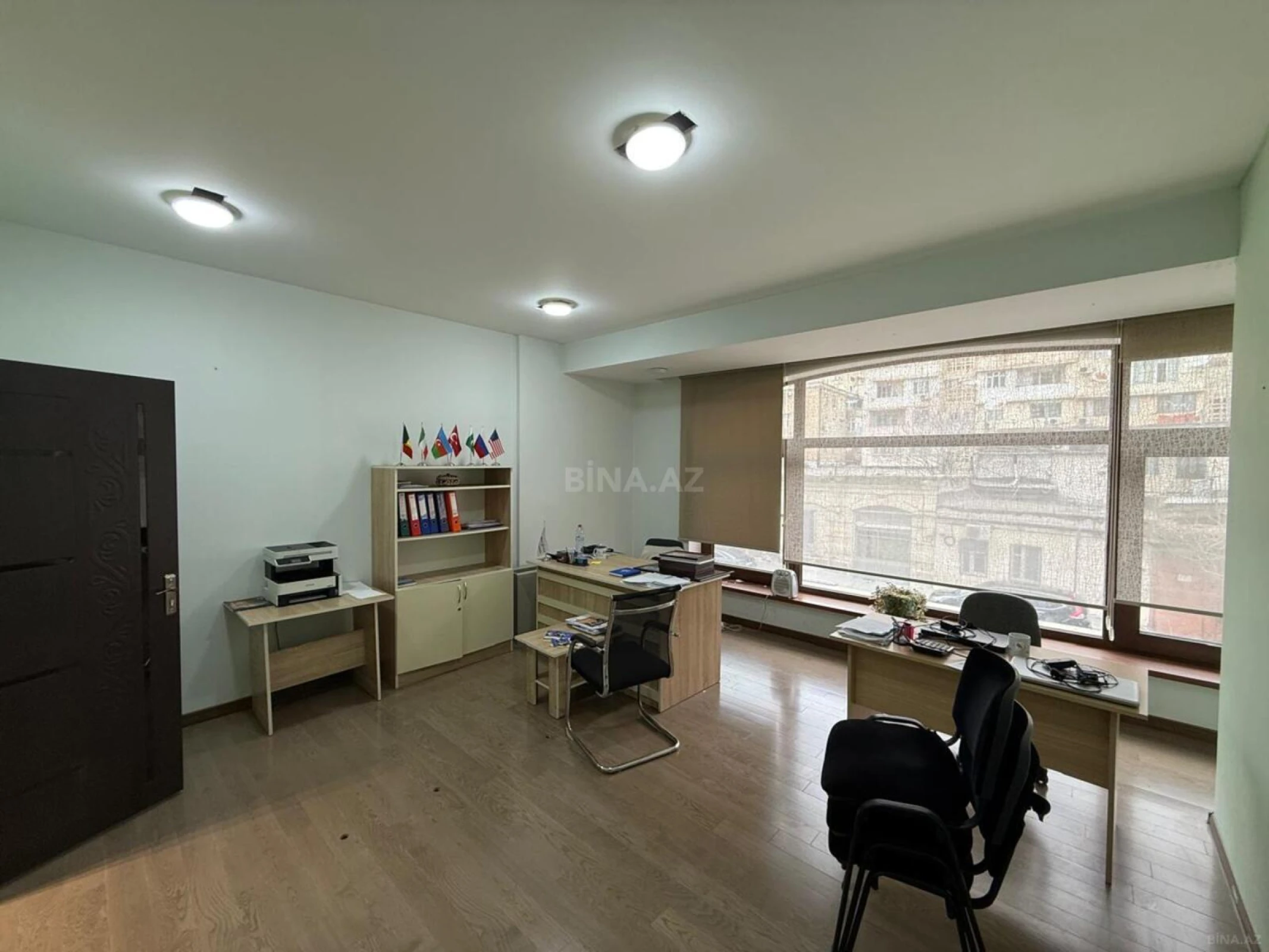 Kirayə verilir 7 otaqlı ofis 330 m²