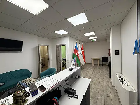 Kirayə verilir 7 otaqlı ofis 330 m²