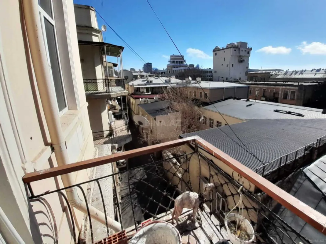 Satılır 3 otaqlı mənzil 82 m²