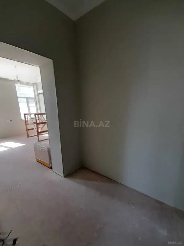Satılır 3 otaqlı mənzil 82 m²