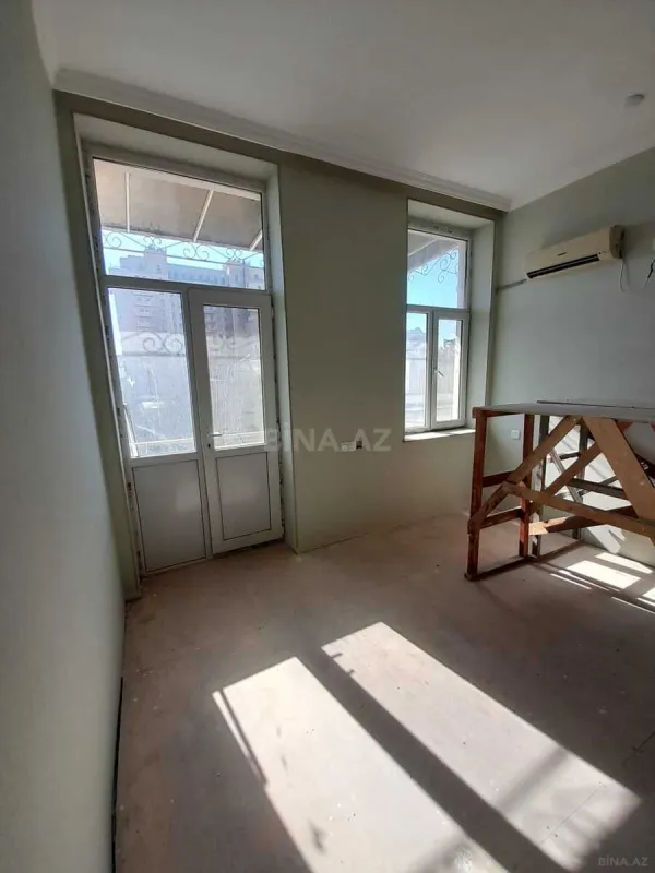 Satılır 3 otaqlı mənzil 82 m²