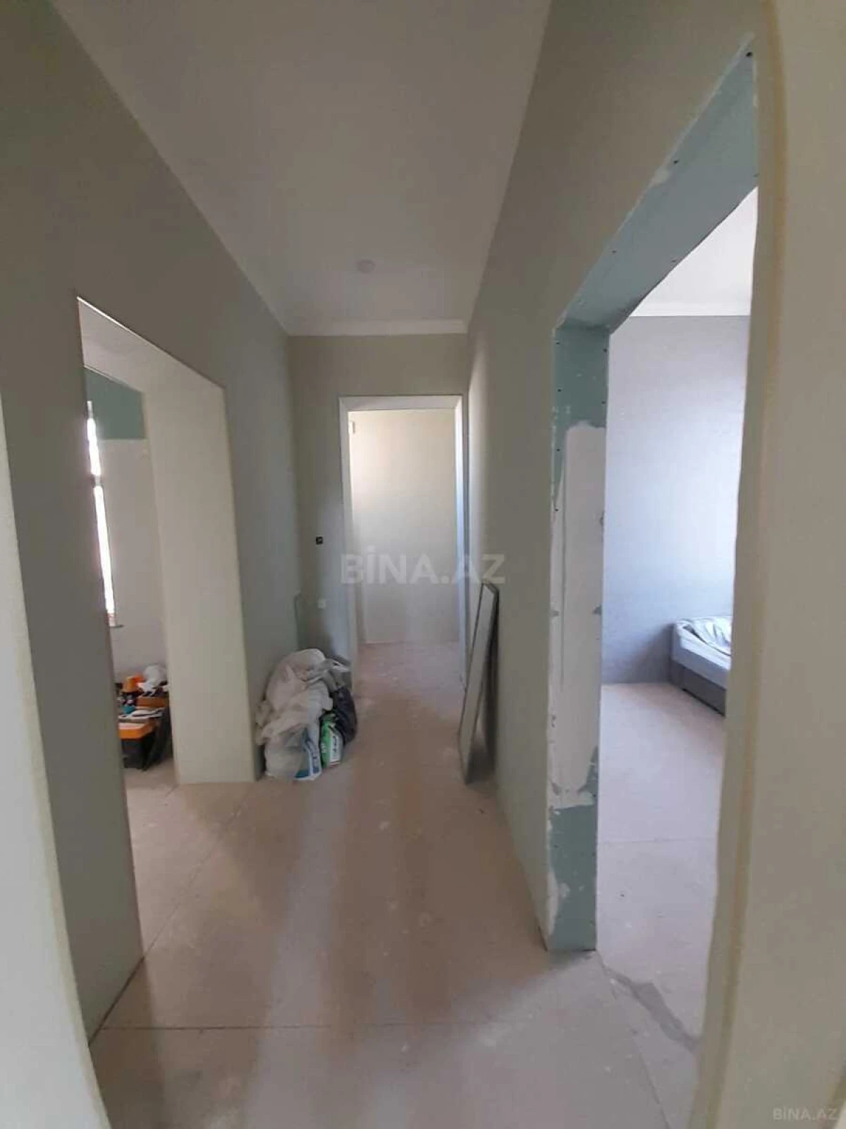 Satılır 3 otaqlı mənzil 82 m²