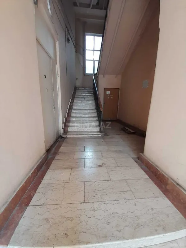 Satılır 3 otaqlı mənzil 82 m²