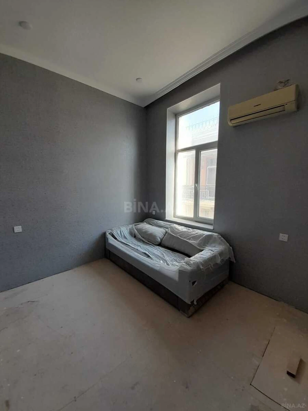 Satılır 3 otaqlı mənzil 82 m²