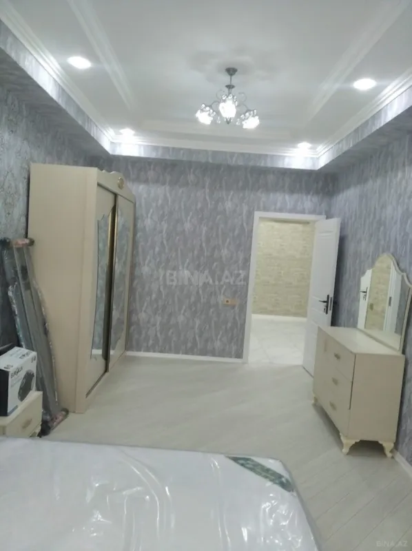 Kirayə verilir 2 otaqlı mənzil 80 m²