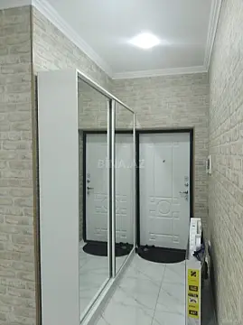 Kirayə verilir 2 otaqlı mənzil 80 m²