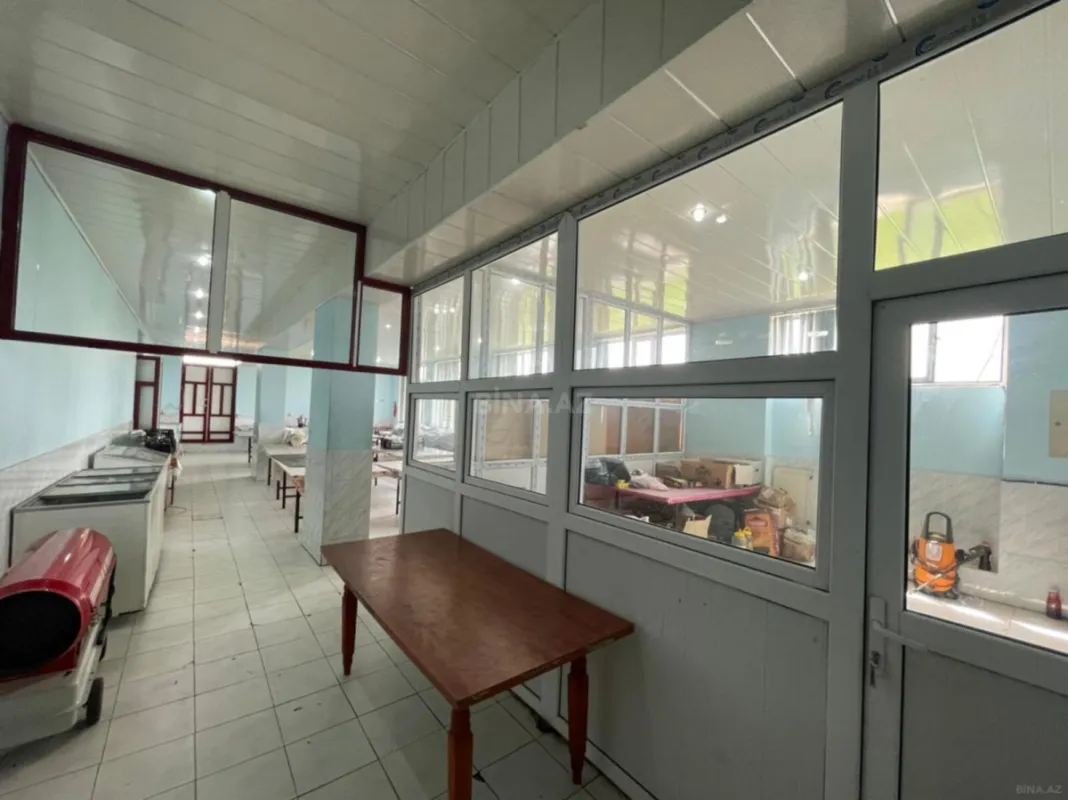 Satılır obyekt 1100 m²