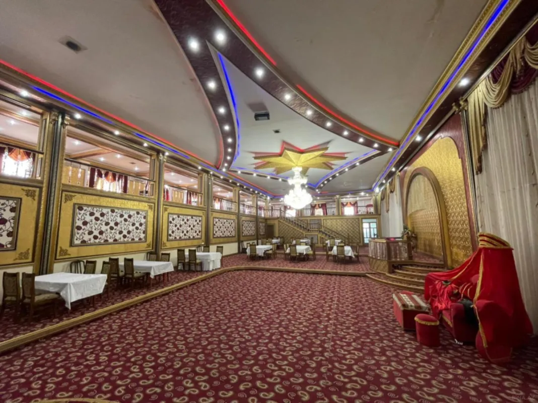 Satılır obyekt 1100 m²