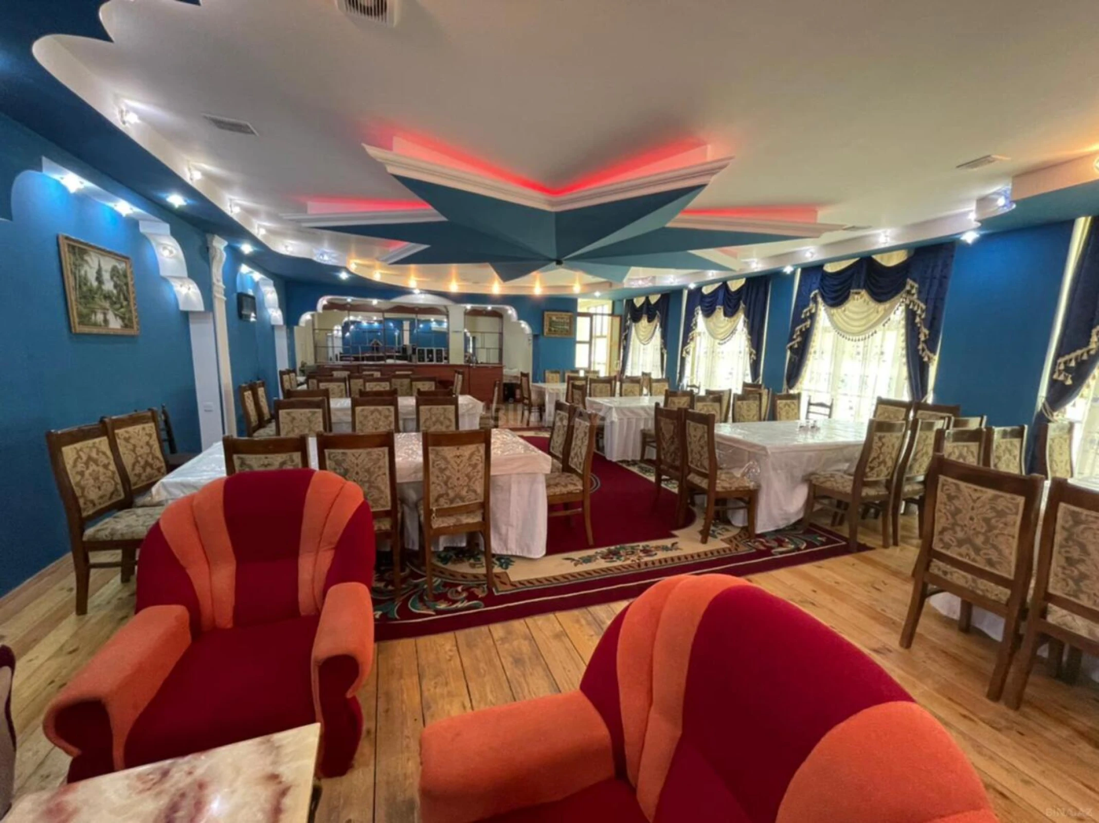 Satılır obyekt 1100 m²