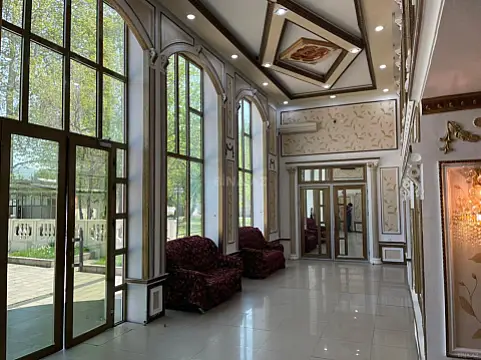 Satılır obyekt 1100 m²