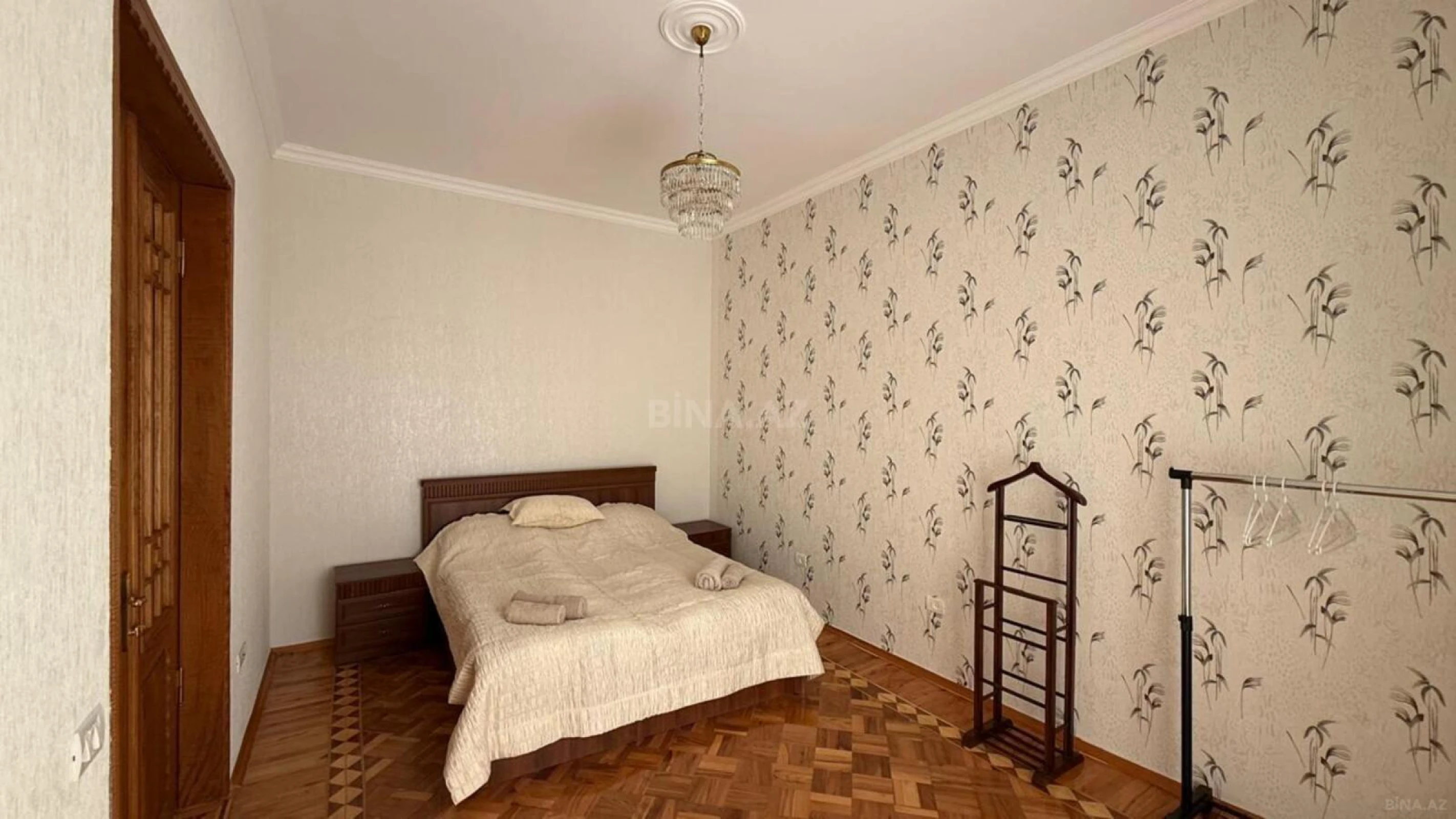 Kirayə verilir 4 otaqlı mənzil 98 m²