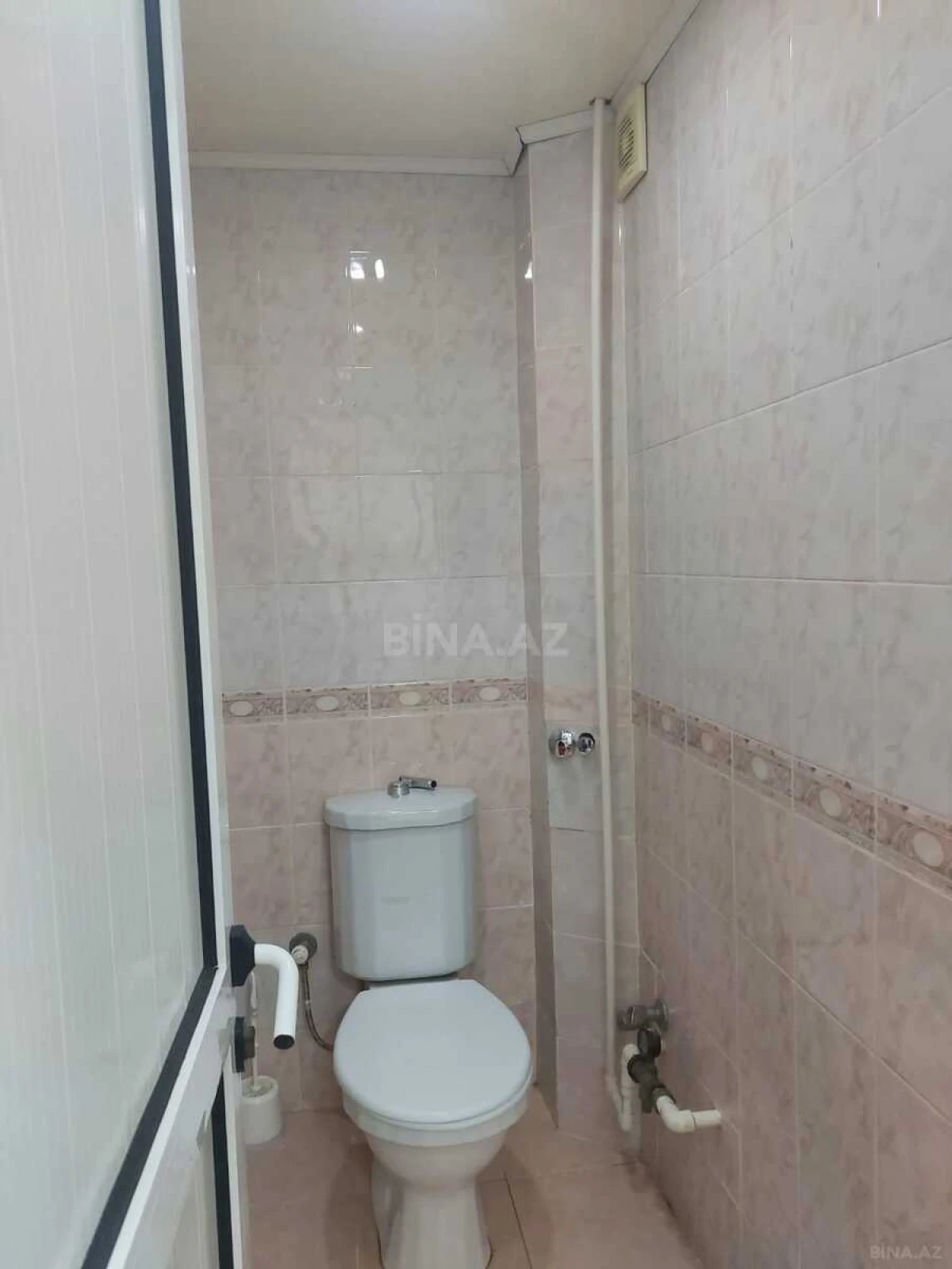 Satılır 4 otaqlı mənzil 180 m²