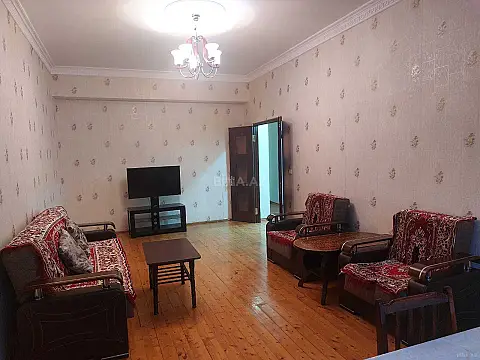 Satılır 4 otaqlı mənzil 180 m² — Bakı 4 otaq 180.00 m²