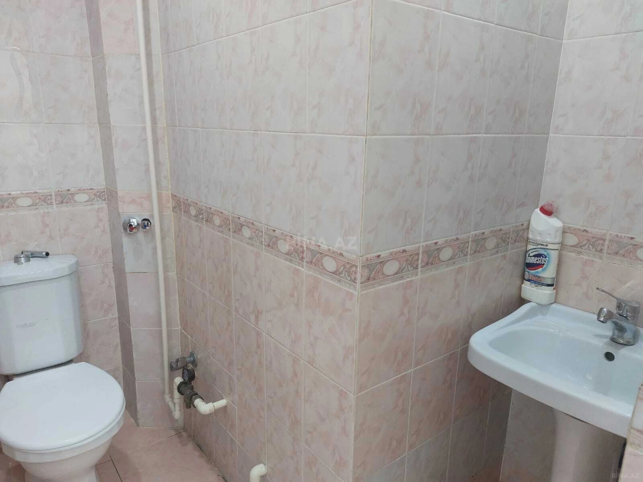 Satılır 4 otaqlı mənzil 180 m²