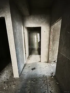 Satılır 4 otaqlı mənzil 134 m²