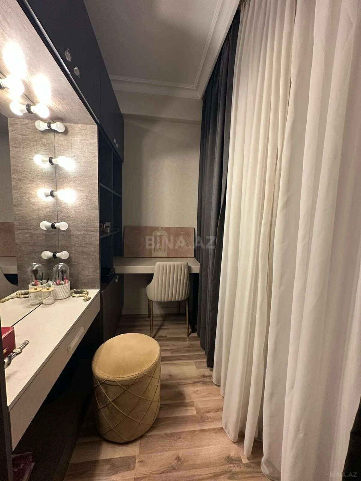 Satılır 3 otaqlı mənzil 100 m²