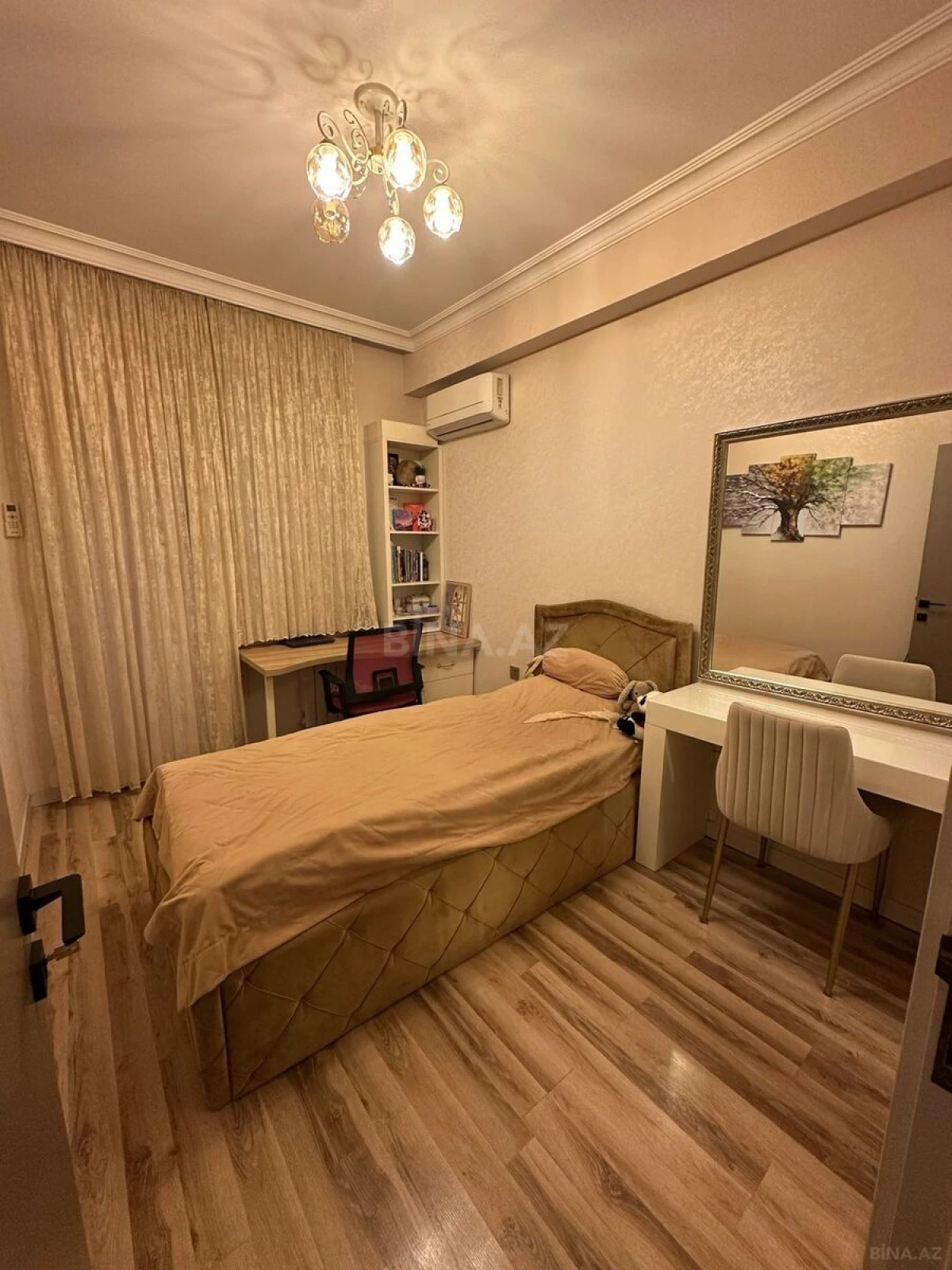 Satılır 3 otaqlı mənzil 100 m²