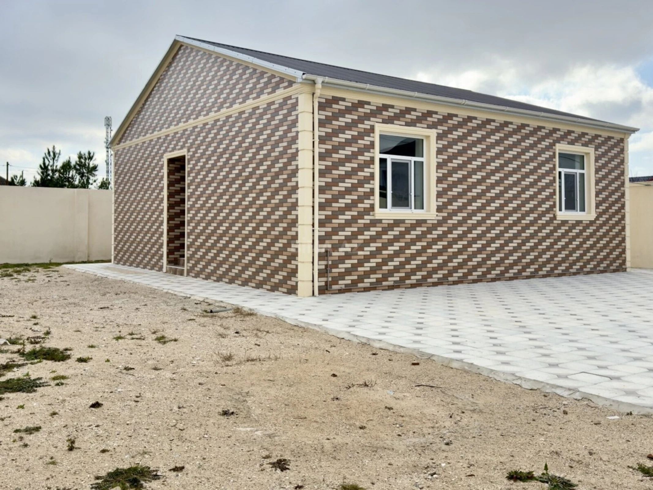 Satılır 4 otaqlı həyət evi 110 m²