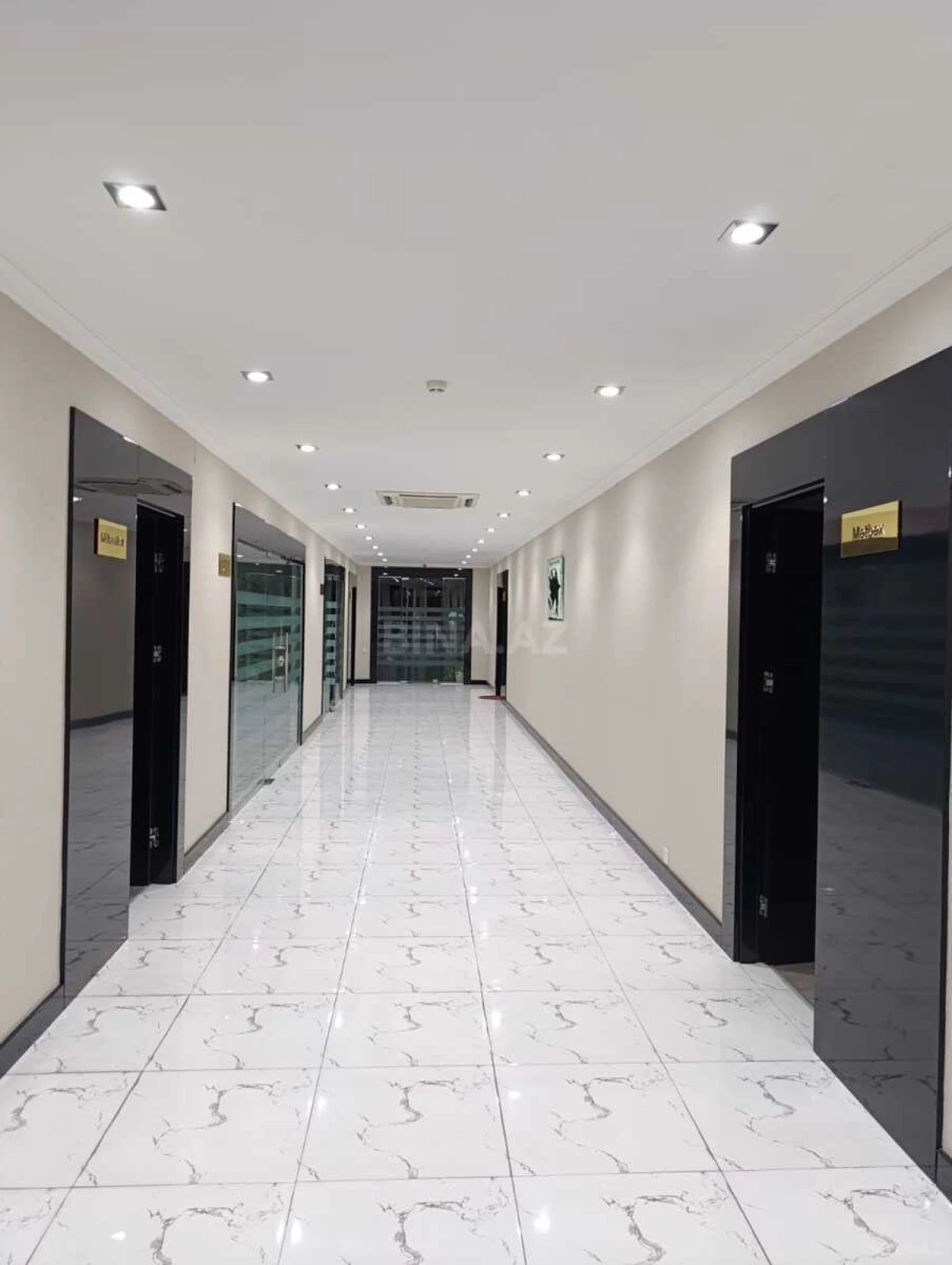 Kirayə verilir 5 otaqlı ofis 350 m²