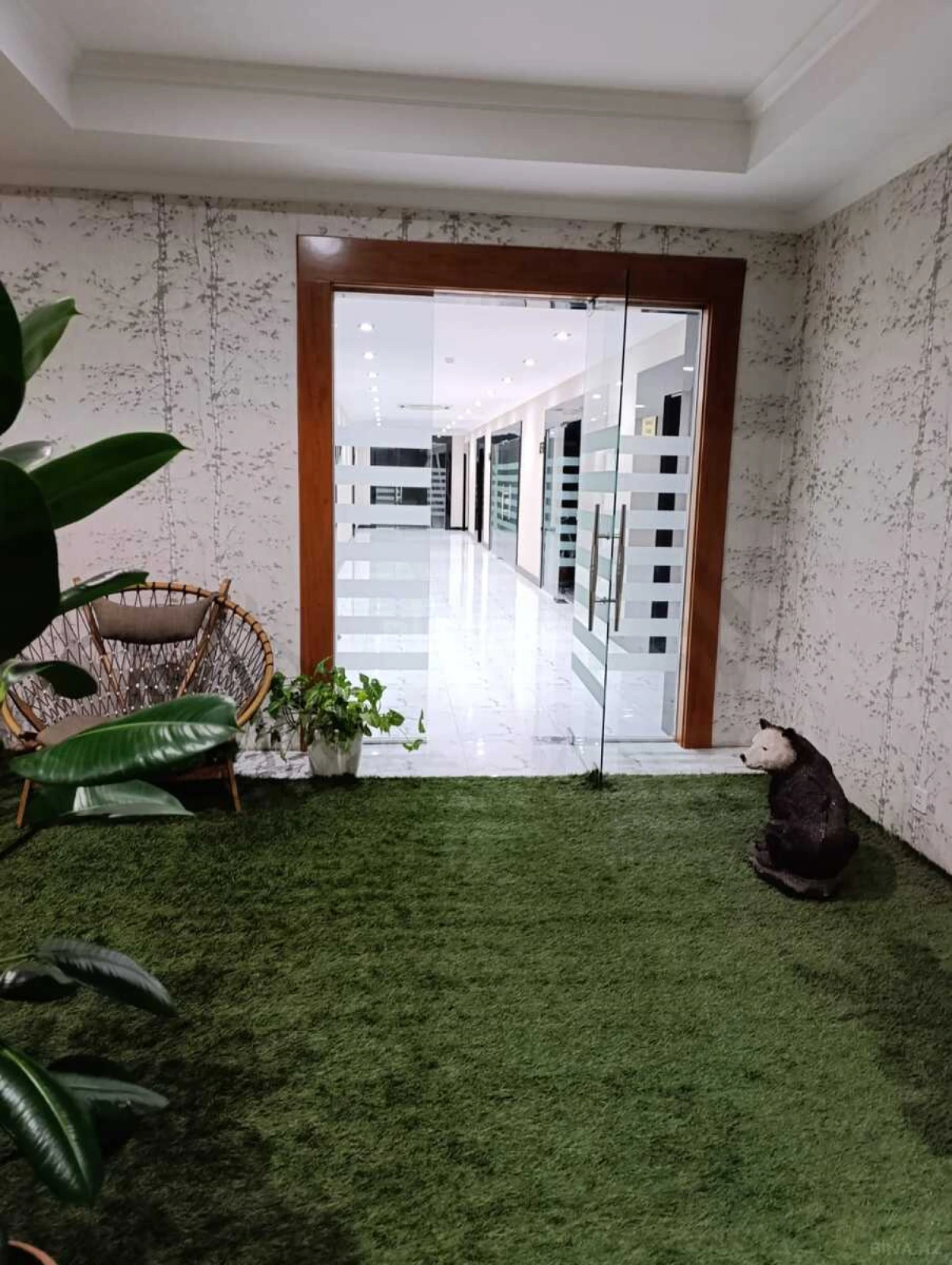 Kirayə verilir 5 otaqlı ofis 350 m²