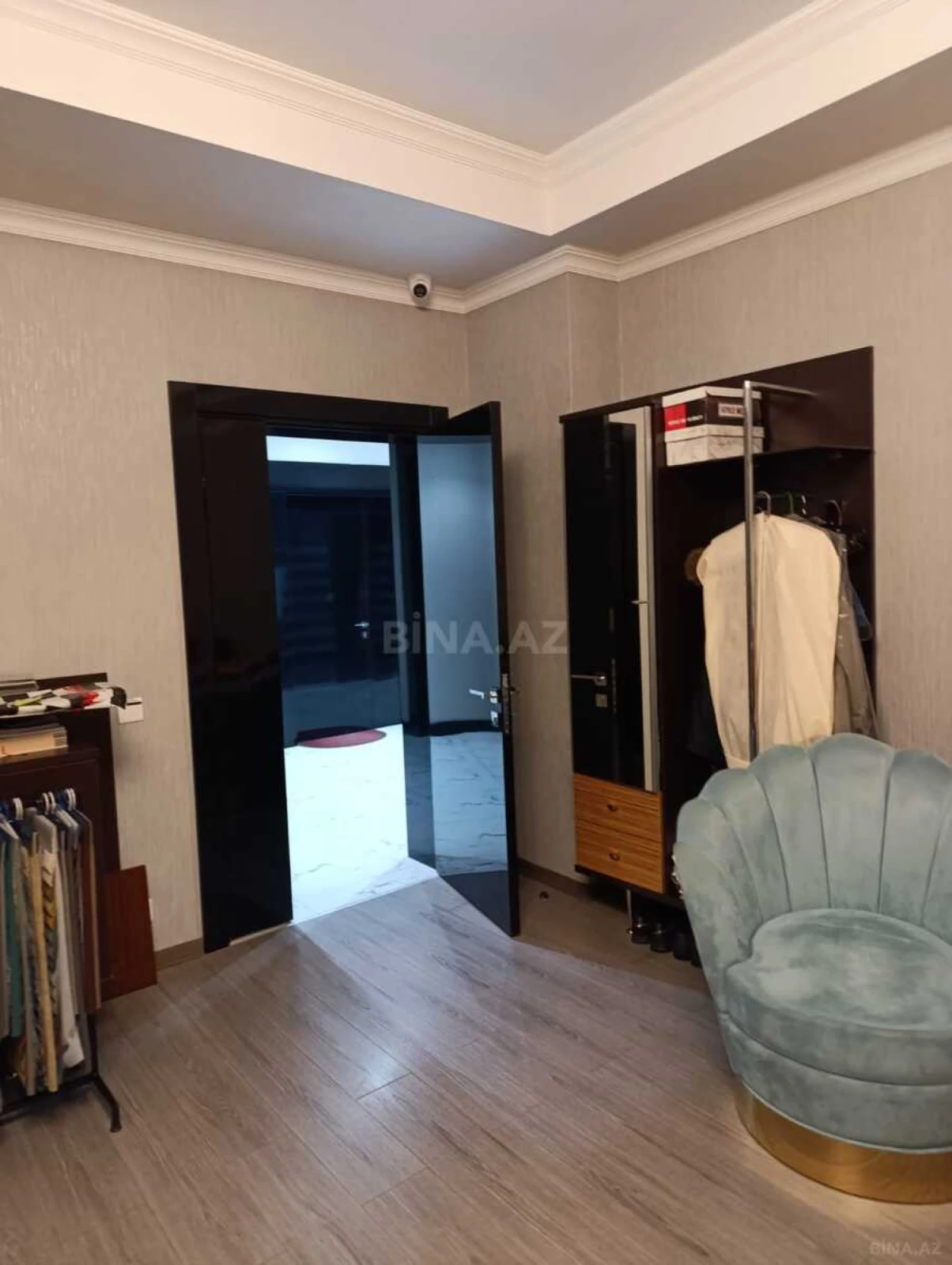 Kirayə verilir 5 otaqlı ofis 350 m²