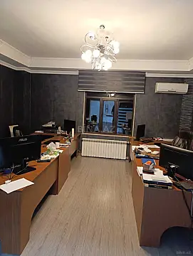 Kirayə verilir 5 otaqlı ofis 350 m²