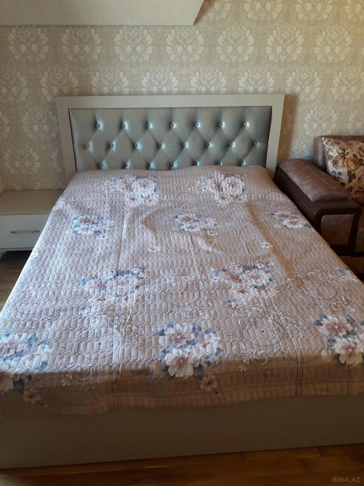 Kirayə verilir 2 otaqlı mənzil 45 m²