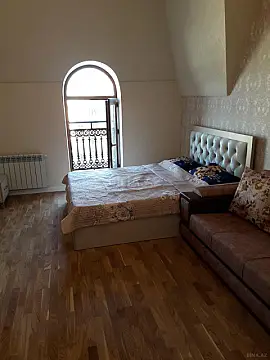 Kirayə verilir 2 otaqlı mənzil 45 m²