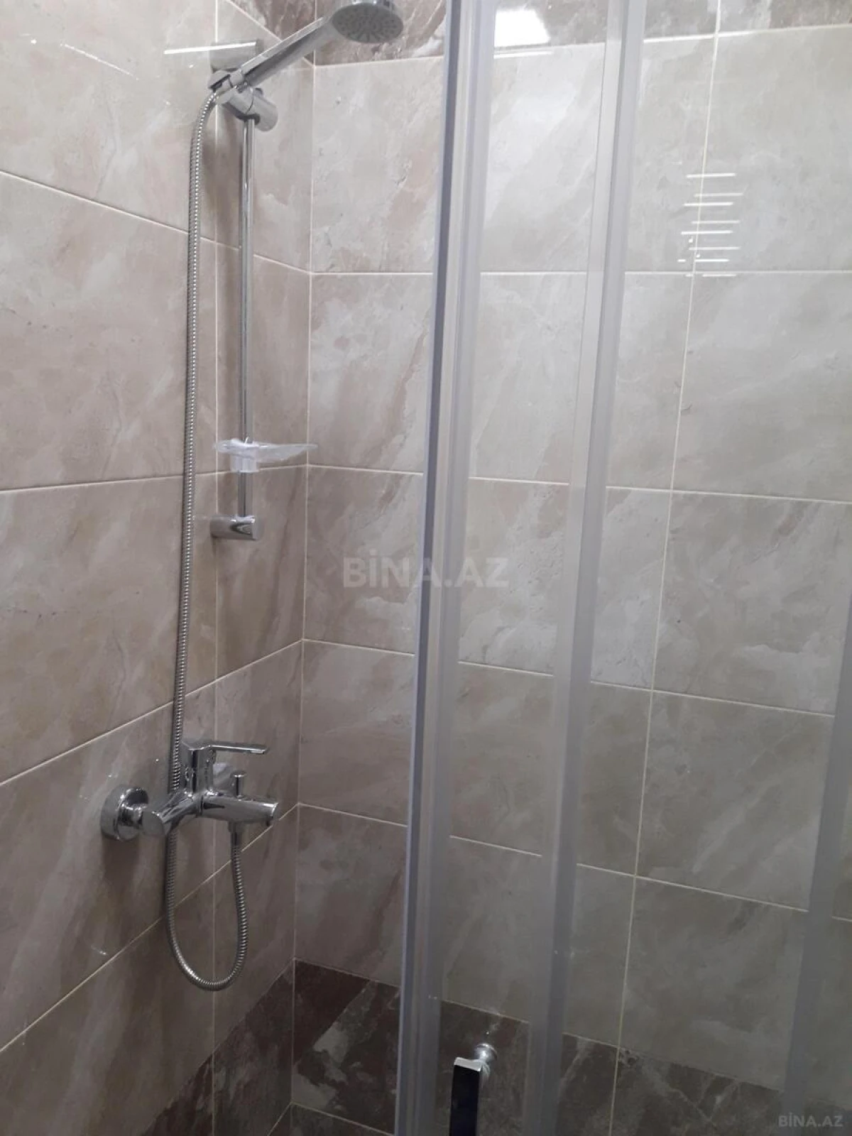 Kirayə verilir 2 otaqlı mənzil 45 m²