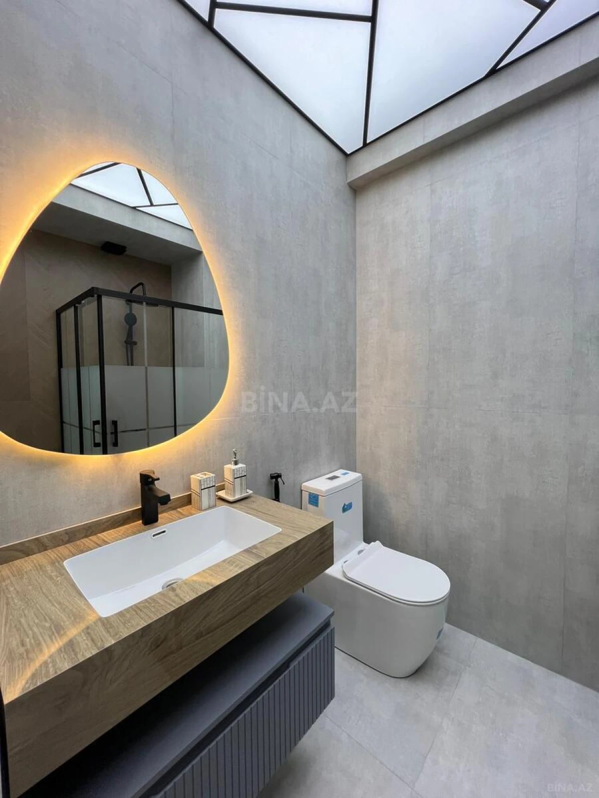 Satılır 2 otaqlı mənzil 55 m²