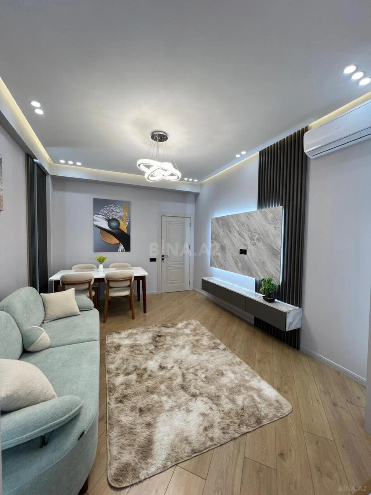 Satılır 2 otaqlı mənzil 55 m²