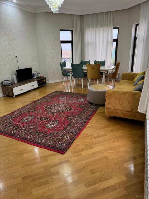 Satılır 7 otaqlı həyət evi 350 m²