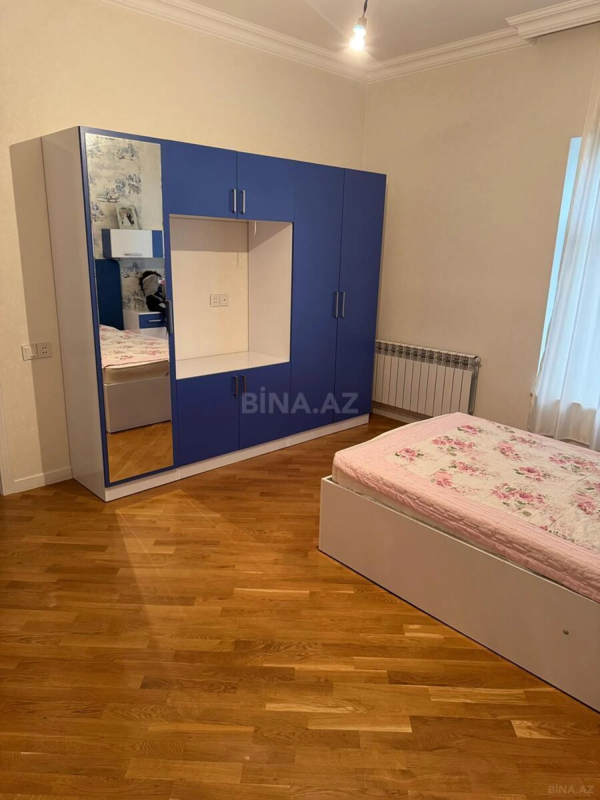 Satılır 7 otaqlı həyət evi 350 m²