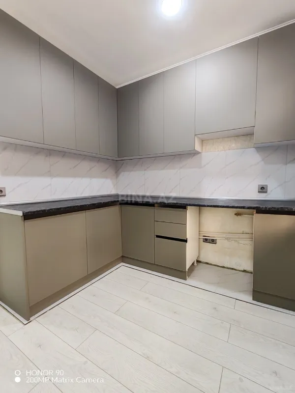Satılır 2 otaqlı mənzil 52 m²