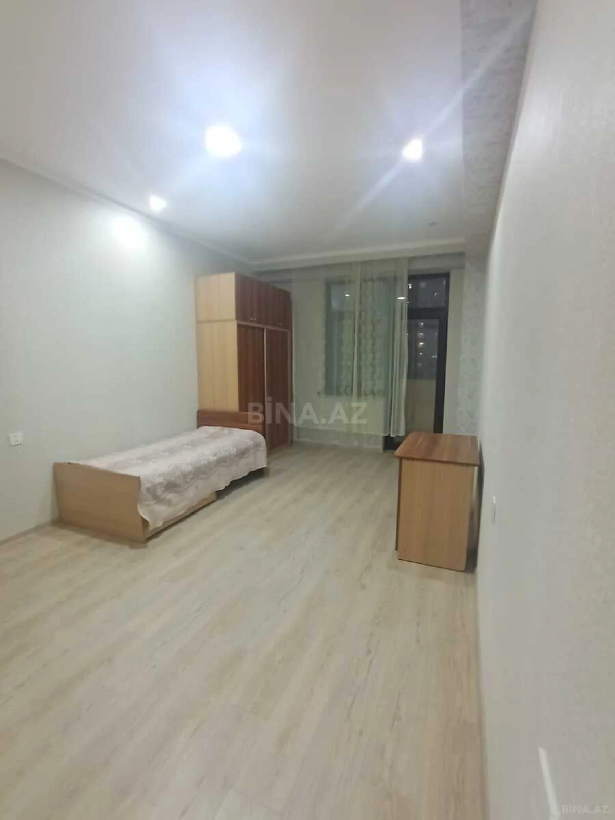 Kirayə verilir 3 otaqlı mənzil 105 m²