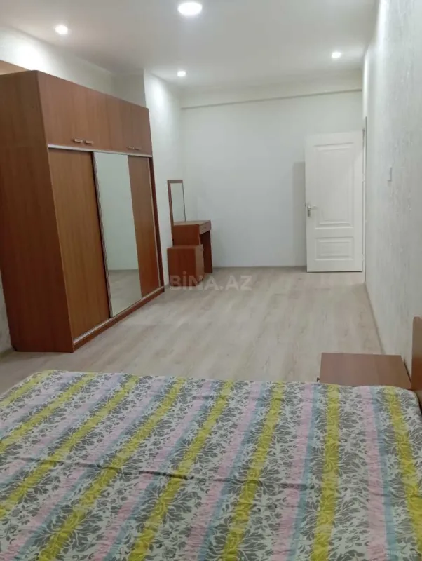 Kirayə verilir 3 otaqlı mənzil 105 m²