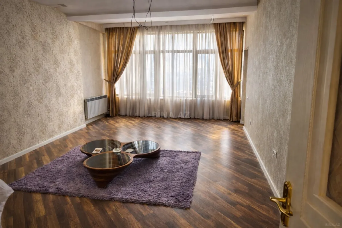 Satılır 2 otaqlı mənzil 70 m²