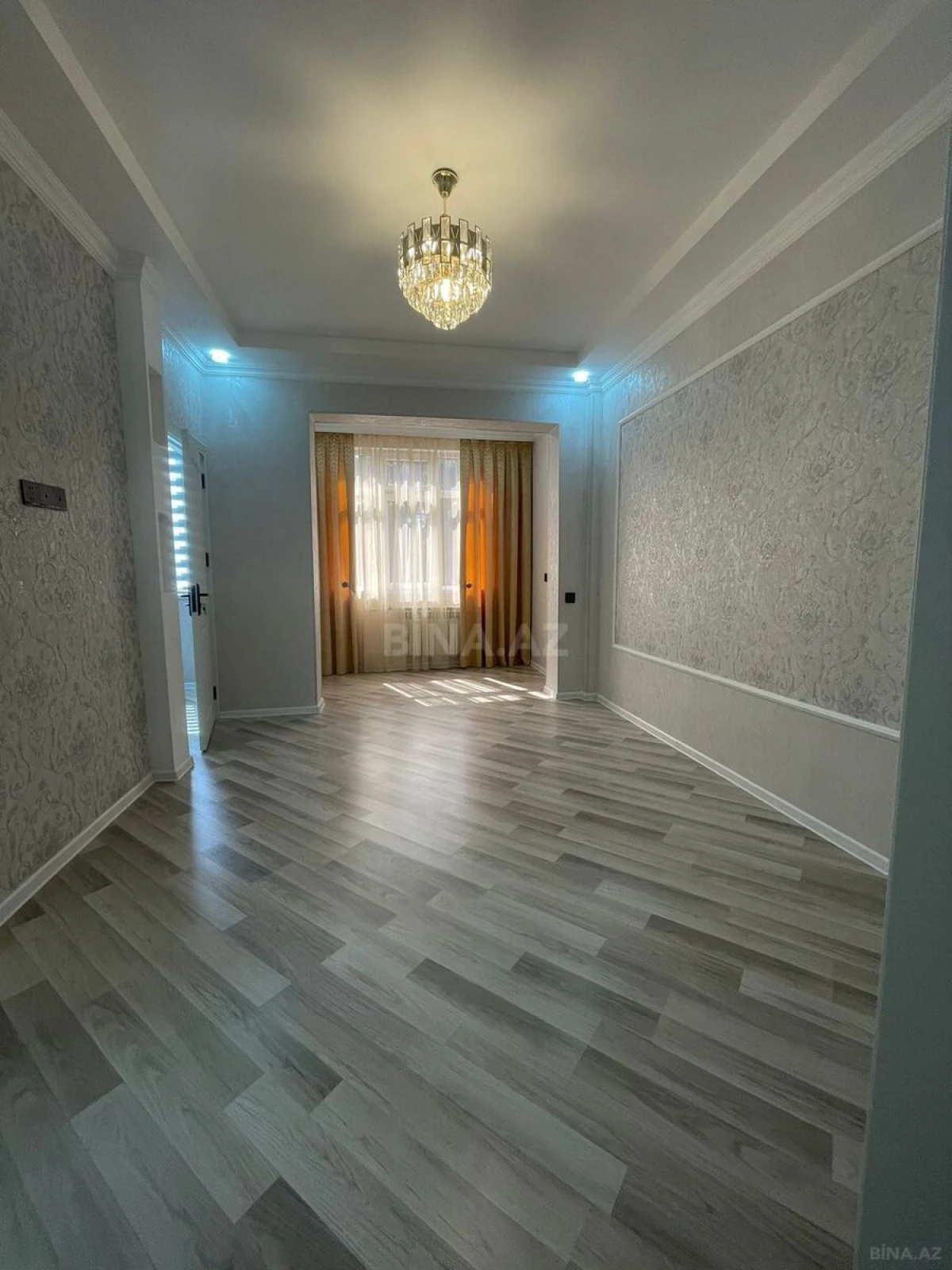 Satılır 2 otaqlı mənzil 55 m²