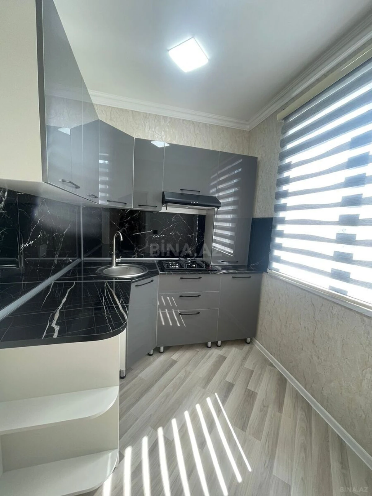 Satılır 2 otaqlı mənzil 55 m²