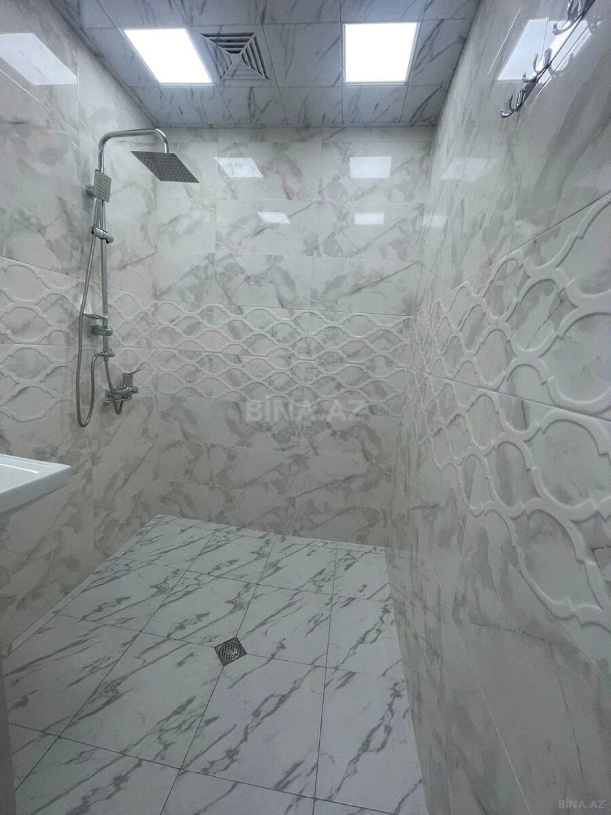 Satılır 2 otaqlı mənzil 55 m²