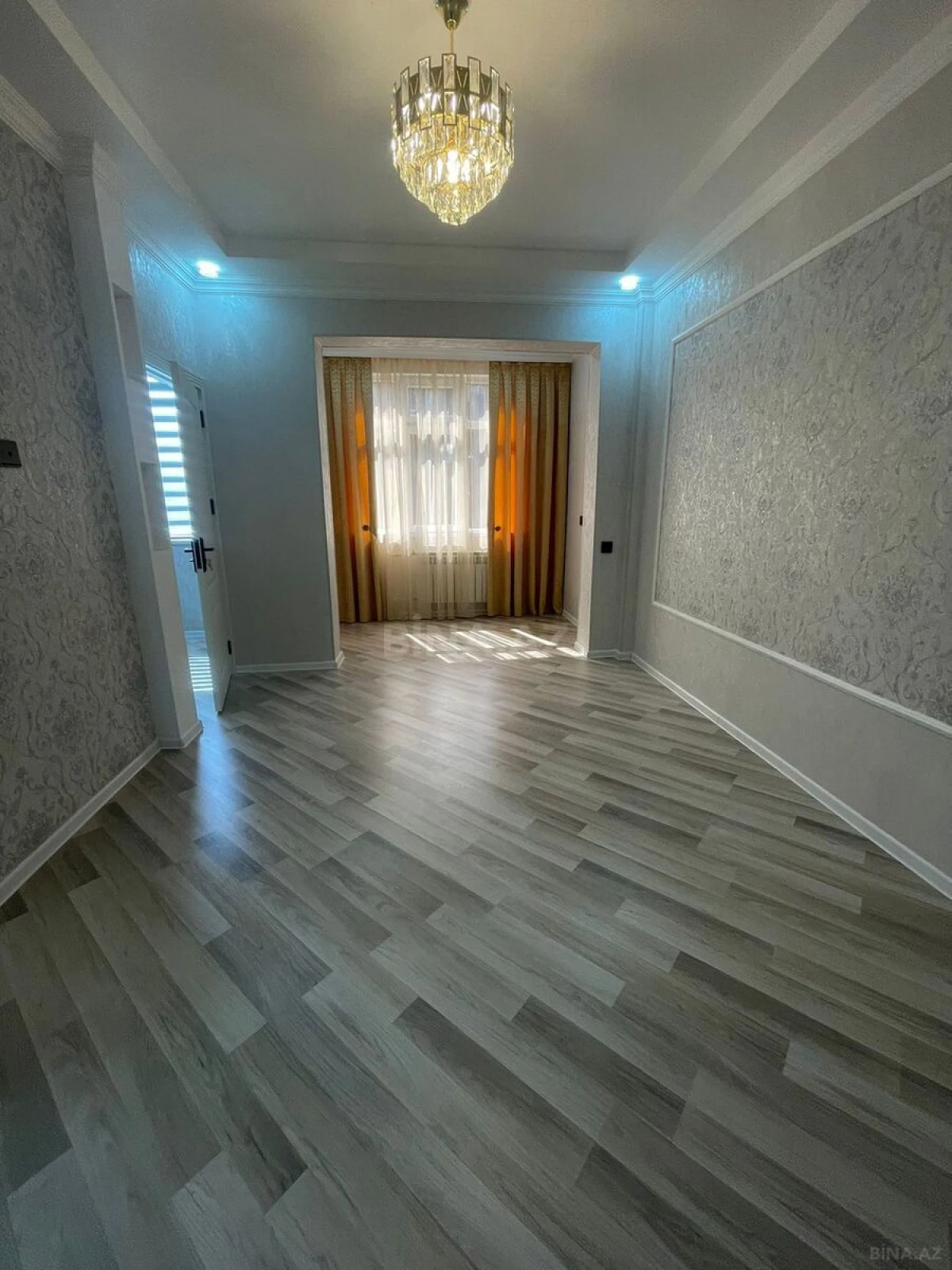 Satılır 2 otaqlı mənzil 55 m²