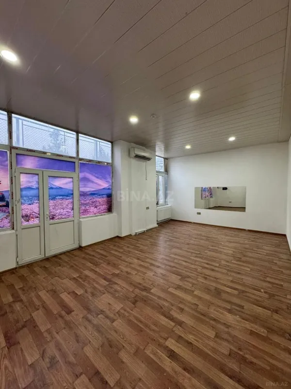 Kirayə verilir obyekt 61 m²