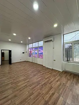 Kirayə verilir obyekt 61 m²