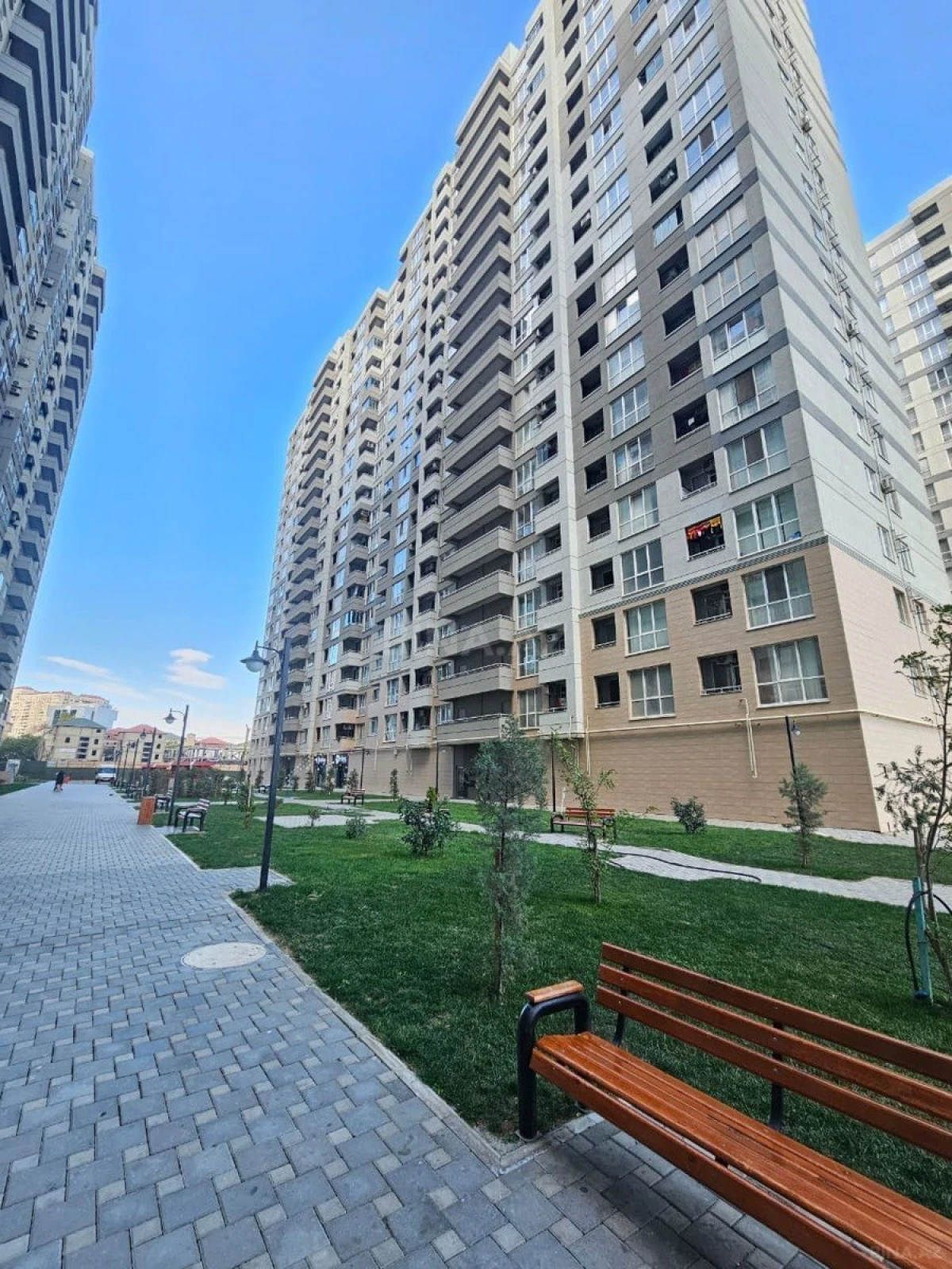 Satılır 2 otaqlı mənzil 55 m²