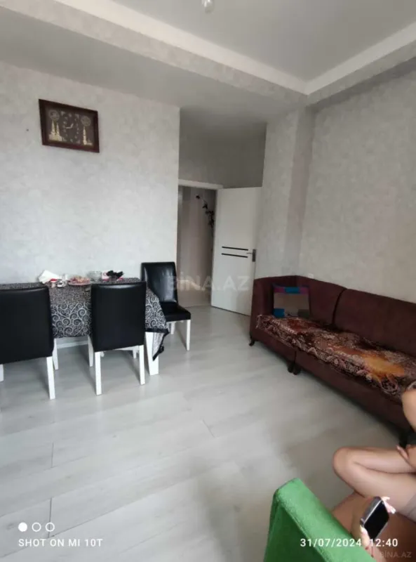 Kirayə verilir 2 otaqlı mənzil 70 m²